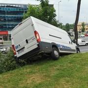 V centru Plzně ujela řidiči pošťácká dodávka