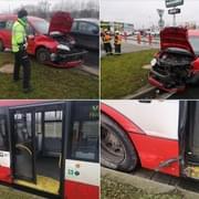 Při střetu auta s autobusem byla zraněna cestující