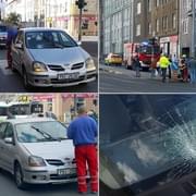 Auto srazilo ženu dobíhající tramvaj