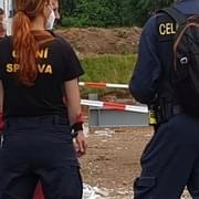 Plzeňští celníci zajistili skoro stovku nelegálních pracovníků
