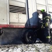V Plzni hořel náklaďák s prasaty