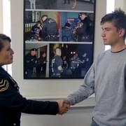 Statečný student versus ozbrojený agresivní Ukrajinec