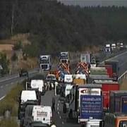Havárie kamionu zablokovala dálnici D5 mezi Rozvadovem a Plzní